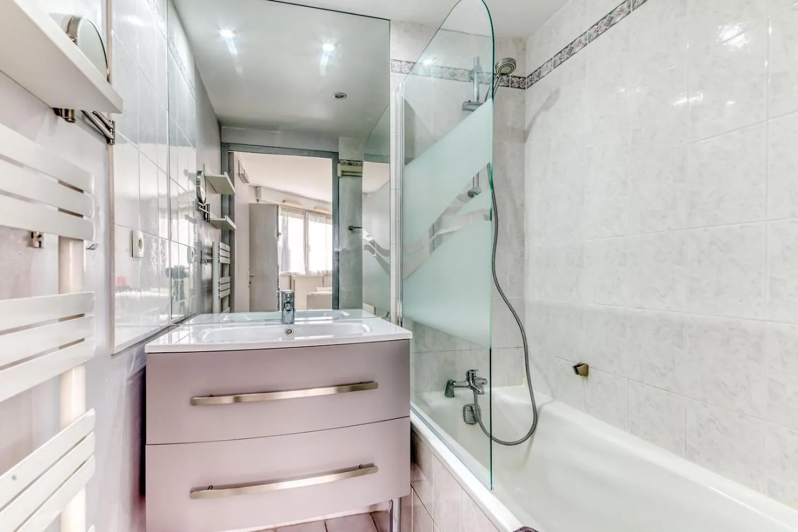 Guestready - Comfort & Charm In Lyon'S Heart 0*, Lyon Frankreich